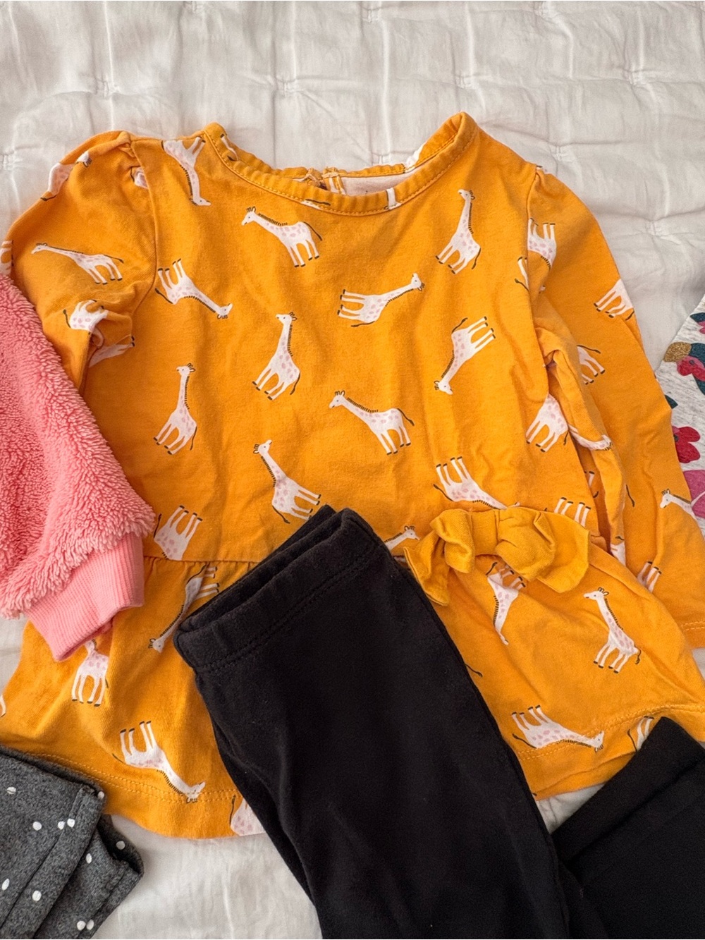 18-month girl's bundle - Picture 3 of 9